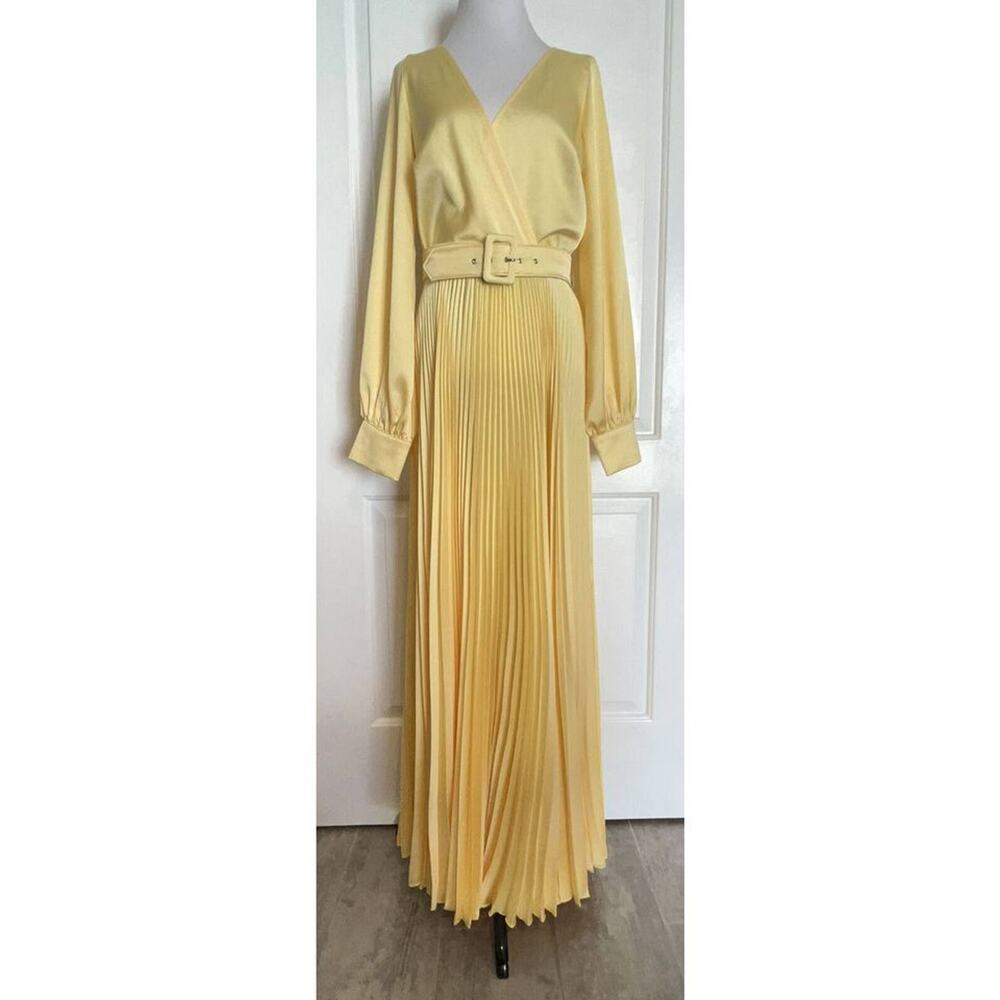 VaVaVoom Long Sleeve V-Neck Satiny Belted Designer Maxi Dress Lightweight M